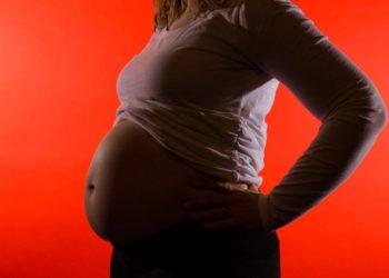 Woman got pregnant while she was already pregnant and delivered her ‘super twins’ on the same day