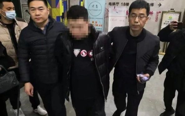 Man arrested for dating 20 women at the same time, 3 of them living in same building