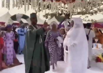 Groom warns MC to stop cajoling him to dance at his own wedding