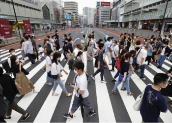 Coronavirus: Japan declares virus emergency in Tokyo as Olympics near