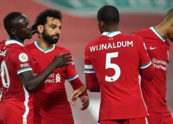 Liverpool beat Southampton to close gap on top four