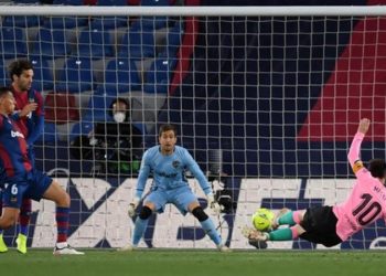 Barcelona miss chance to go top of La Liga table