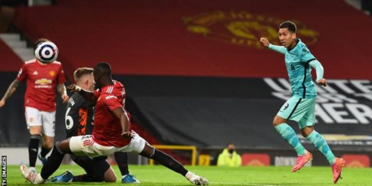 Man United beat Liverpool to boost top four hopes