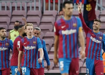 Barcelona start life without Messi with goals