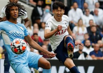 Son strike gives Tottenham victory over Man City