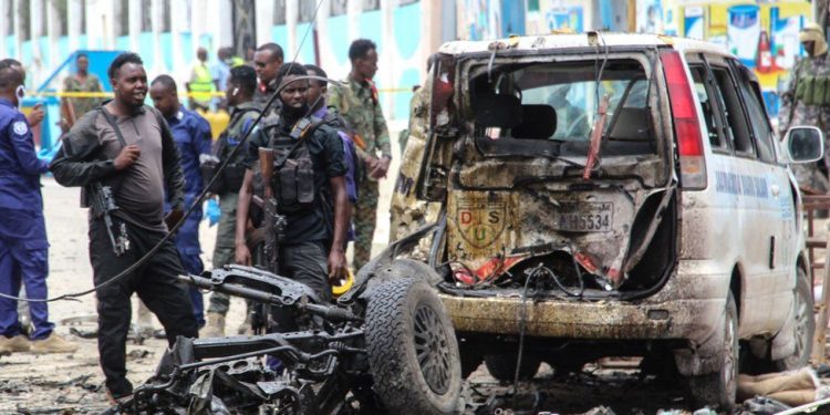 Seven killed in suicide attack near Somalia presidential palace