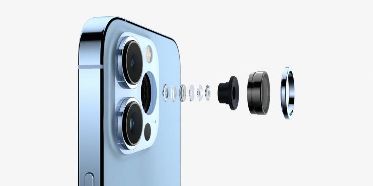 Apple unveils new iPhone, watch and iPad