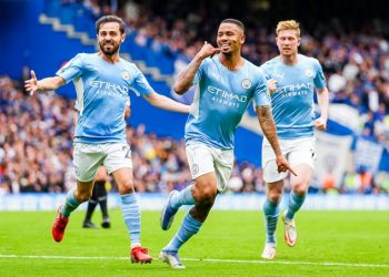 Dominant Man City beat Chelsea at Stamford Bridge