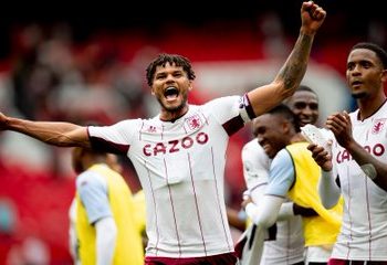 Aston Villa beat United at Old Trafford for first time in 12 years