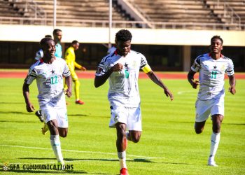 Black Stars beat Zimbabwe to go top of Group G