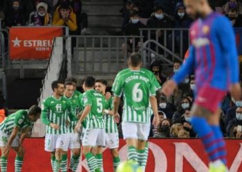 Betis end Xavi’s unbeaten run start at  Barcelona