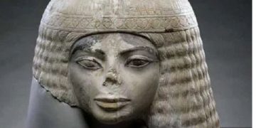 The intriguing history of the ancient Egyptian bust that looks like Michael Jackson