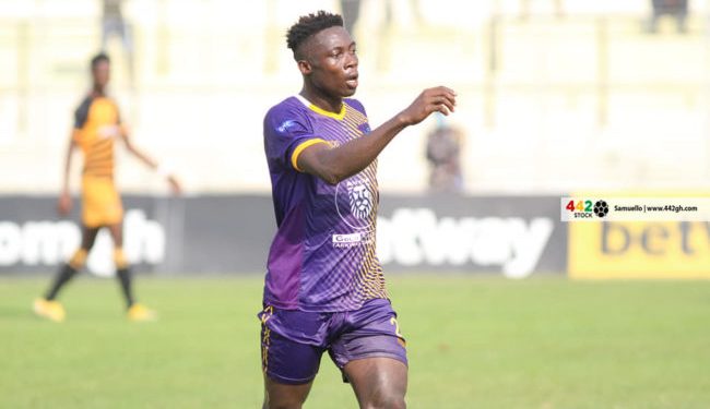 Medeama players give Blay guard of honour