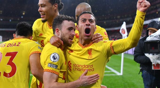 Liverpool beat Arsenal to close gap to Man City one point