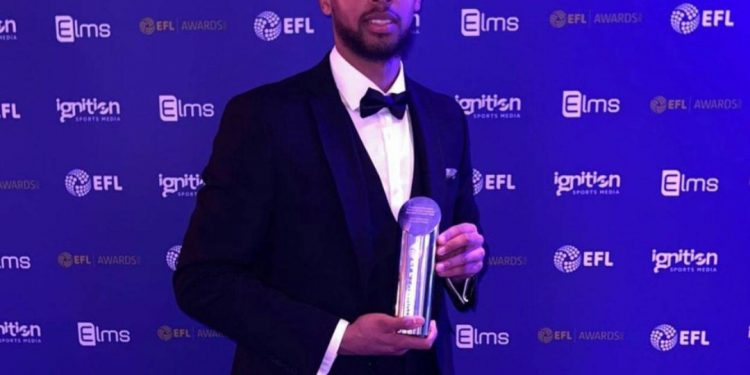 Jojo Wollacot wins Best Goalkeeper of the year award in England