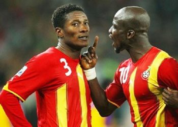 Asamoah Gyan reveals what Stephen Appiah told him in viral image after Uruguay penalty miss