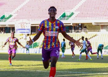 Hearts of Oak sign Salim Adams on a permanent deal