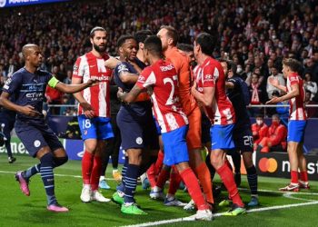 Manchester City keep cool to set up semi with Real Madrid