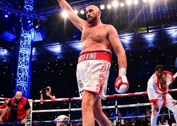 Fury vs Whyte: Gypsy King retains title