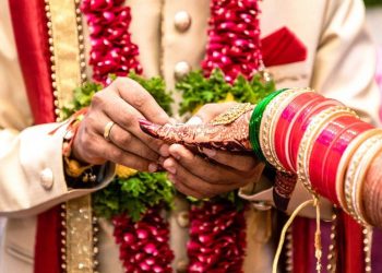 Couple in India sue son for not giving them a grandchild