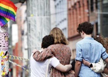 Oslo shooting: Norway attack being treated as Islamist terrorism, police say