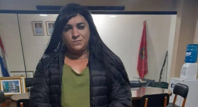 Man escapes prison by disguising himself as a woman