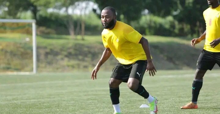 Awako, 2 others named Black Galaxies captains