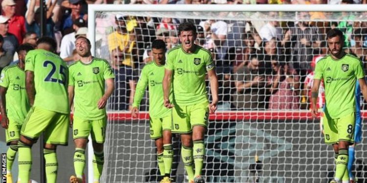 Brentford humiliate Manchester United