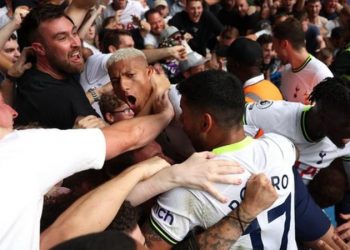 Conte and Tuchel sent off as Chelsea and Tottenham draw