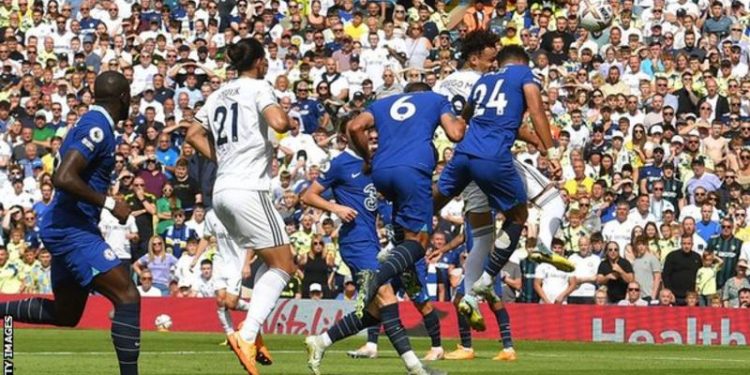 Leeds dominate Chelsea to continue unbeaten start