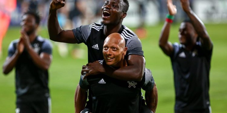 Abalora and Mudasiru’s Sheriff to face Manchester United in Europa League