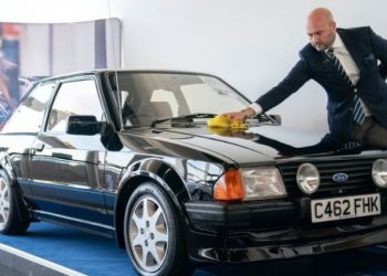 Princess Diana’s Ford Escort sells for £650K at auction