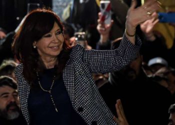 Cristina Fernández de Kirchner: Gun jams during bid to kill Argentina vice-president