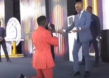 Pastor runs to Owusu Bempah to beg for forgiveness in tears