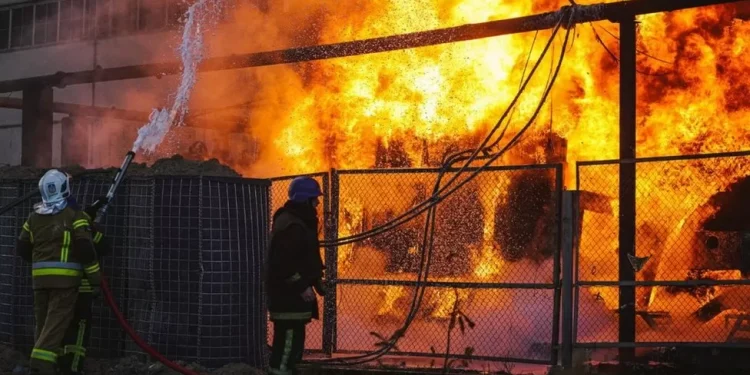 Ukraine war: Russia air strikes target more power facilities