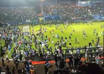 Indonesia: At least 125 dead in football stadium crush