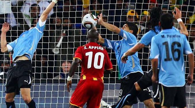 I don’t owe Ghanaians an apology, I didn’t miss the penalty in 2010 World Cup – Suarez