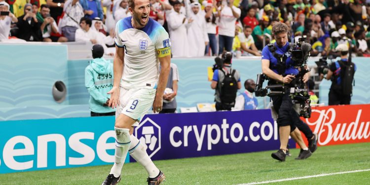 Qatar 2022: England beat Senegal to set up France quarter-final