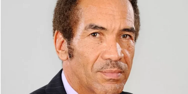 Ian Khama: Botswana issues arrest warrant for former president