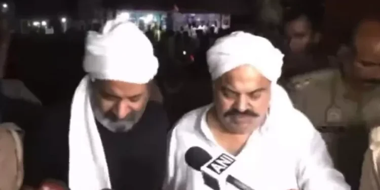 Former Indian MP and brother shot dead live on TV