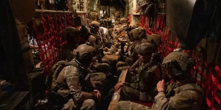 Sudan fighting: Diplomats and foreign nationals evacuated