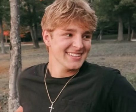 17-year-old American commits suicide after extortion by 3 Nigerians