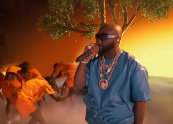 2023 BET Awards: Davido thrills audience with amazing performance