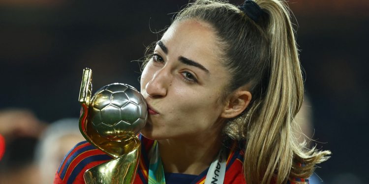 Olga Carmona told after Women’s World Cup final that father has died