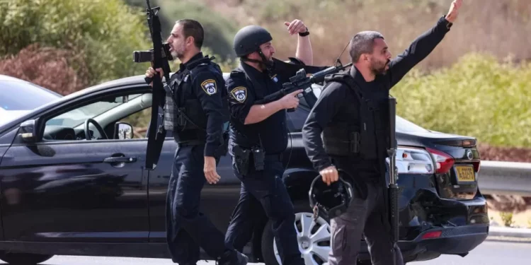 Israeli forces fight to drive out Hamas militants as death toll passes 600