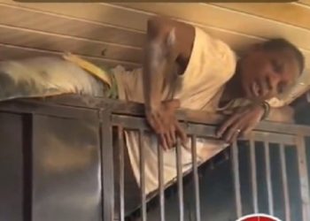 Video: Alleged NPP polling station chairman caught red-handed stealing from a shop