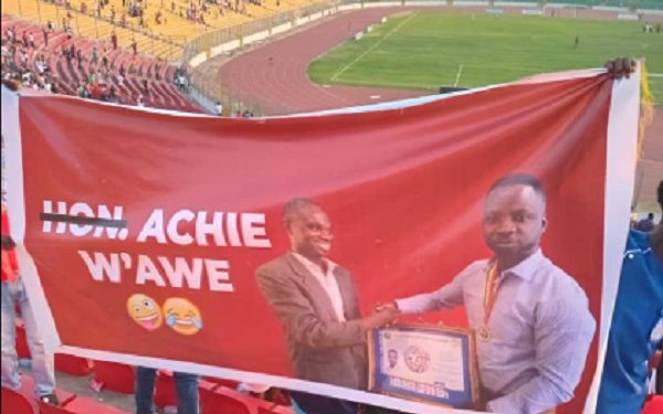 ‘Honorable w’awe’: Watch how football fans trolled NPP parliamentary candidate for losing 2024 elections