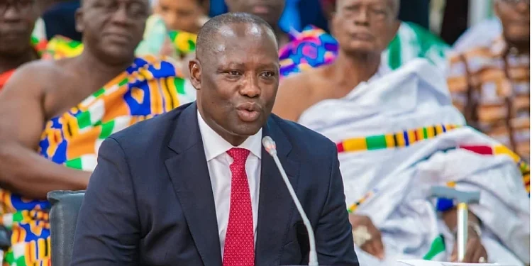 962 small-scale mining licences risk revocation over irregularities – Lands Minister