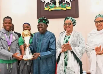 Nigeria: Tinubu gifts each Falcons player $100,000, national honours, house 