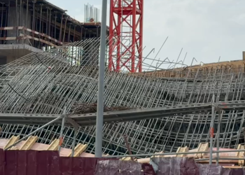 Building collapses at Roman Ridge; rescue efforts underway